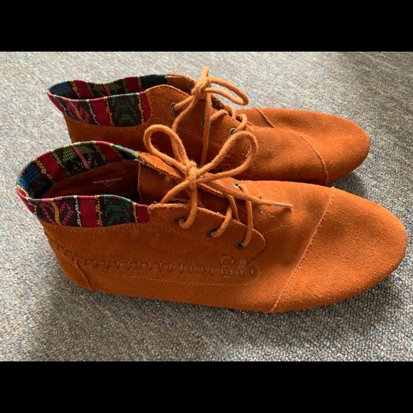 TOMS Suede Aztec Ankle Booties - Picture 2 of 9